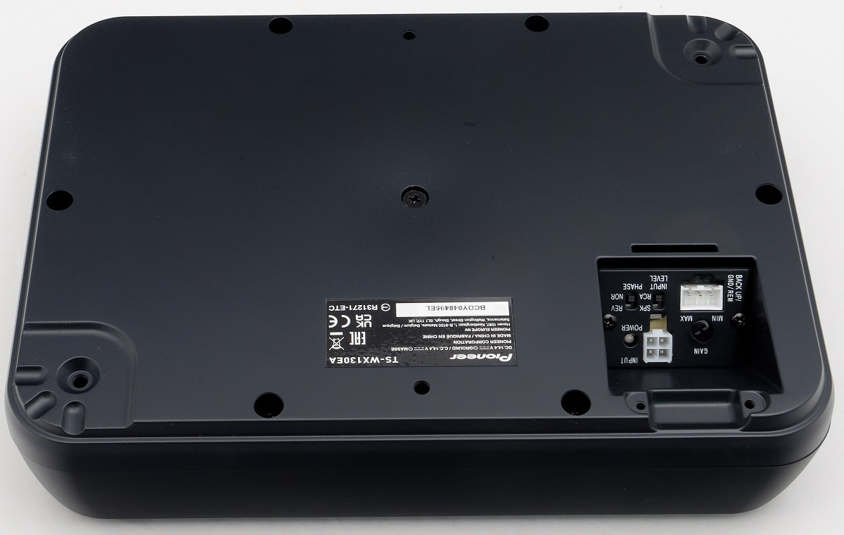 kypit_avtosabvufer-pioneer-ts-wx130ea