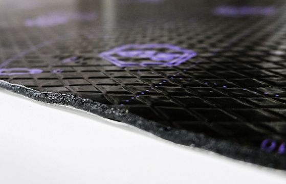 kypit_shumoizolyatsiya-bimast-bomb-premium-0-75-0-53