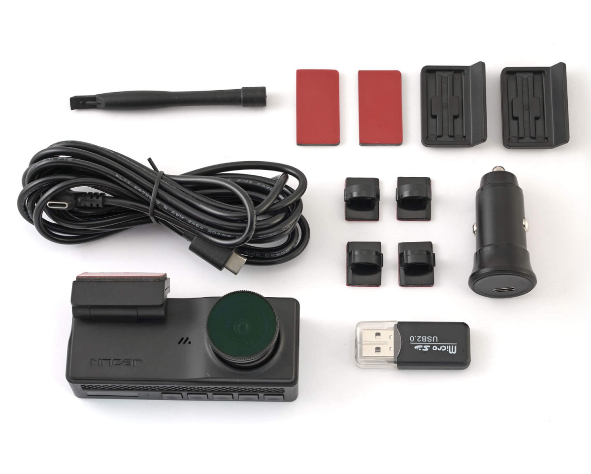 kypit_videoregistrator-incar-vr-560