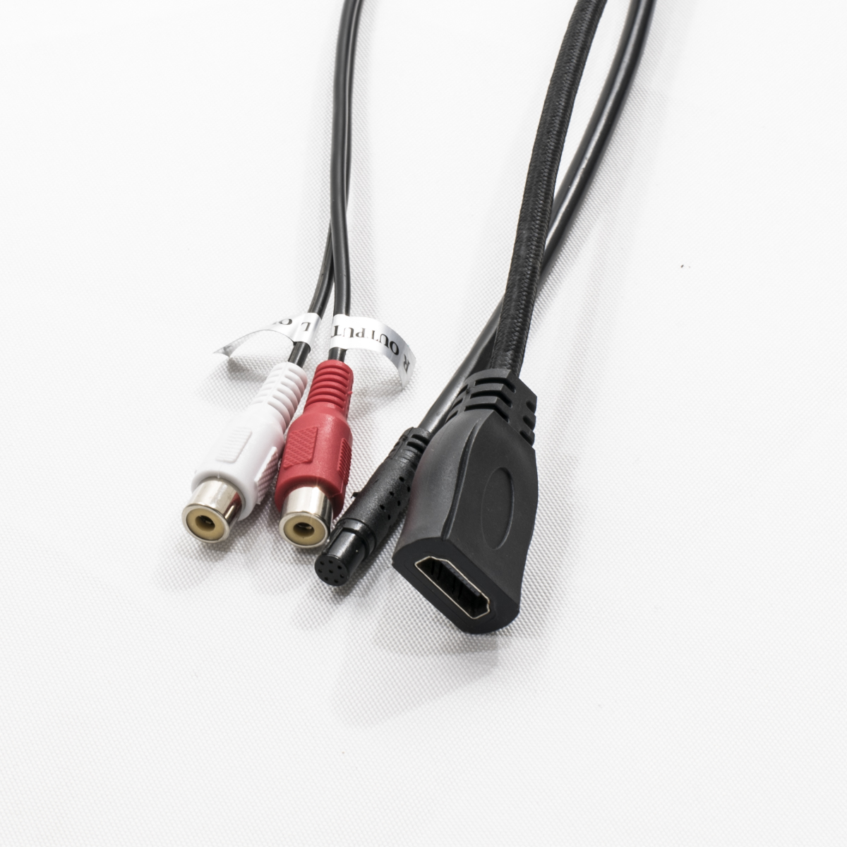 kypit_avtomobilnyy-monitor-avel-avs1920mbl