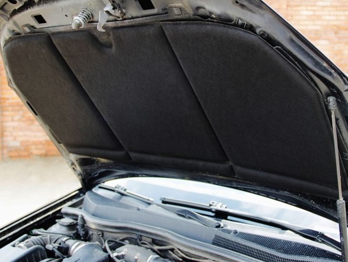 kypit_uteplitel-dvigatelya-stp-heatshield-2v1-l