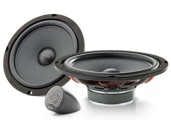 kypit_avtoakustika-focal-isu200