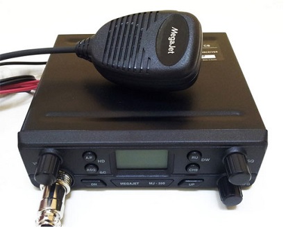 kypit_radiostantsiya-megajet-350-turbo-p-c-am-fm-120kan-8w