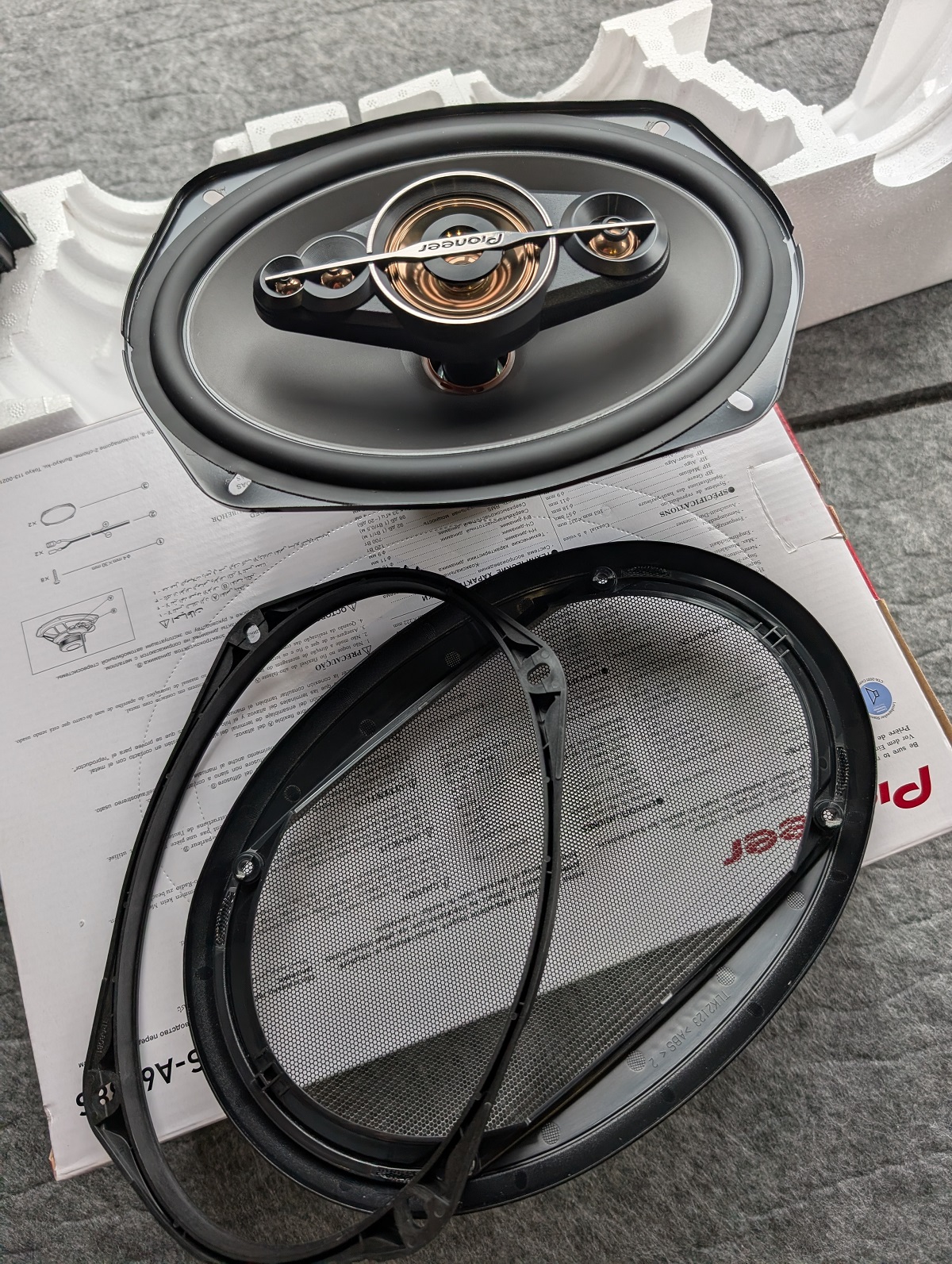 kypit_avtoakustika-pioneer-ts-a6988s