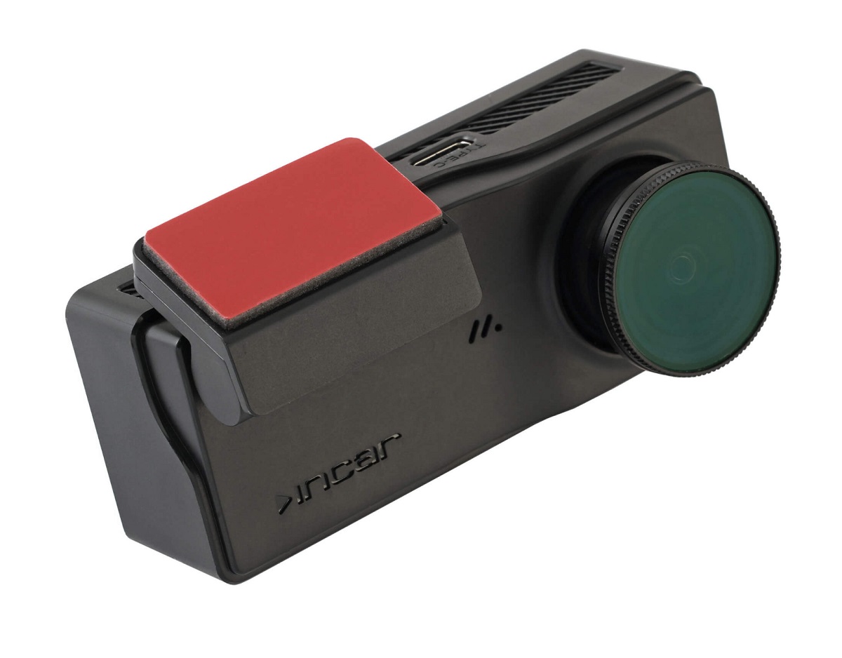 kypit_videoregistrator-incar-vr-560