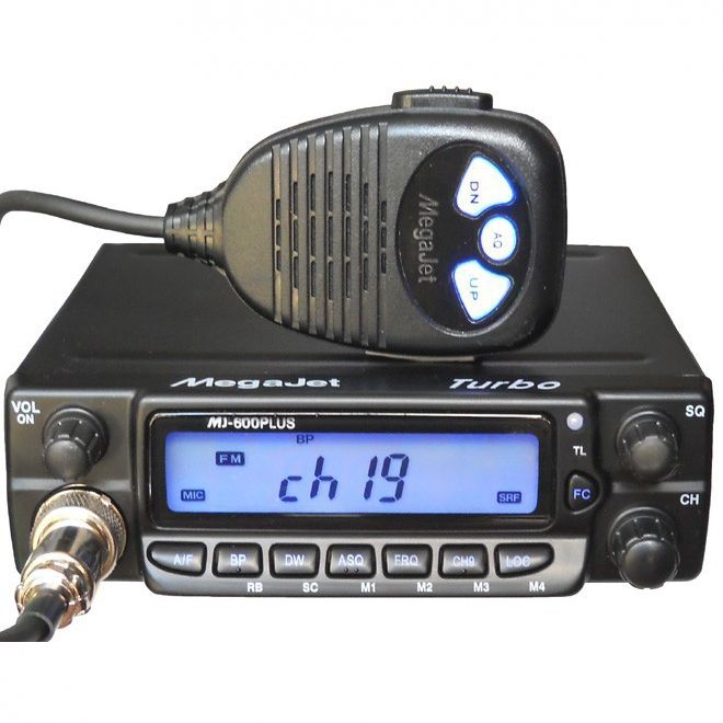 kypit_radiostantsiya-megajet-600-turbo-p-c-am-fm-240-kan-10w