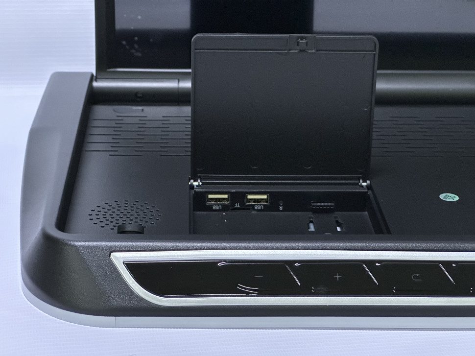 kypit_potolochnyy-monitor-ergo-er1560at-chyernyy